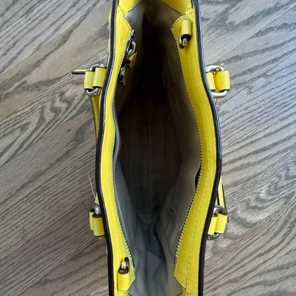 Coach Clutch Leather Bag Yellow - Picture 3 of 3
